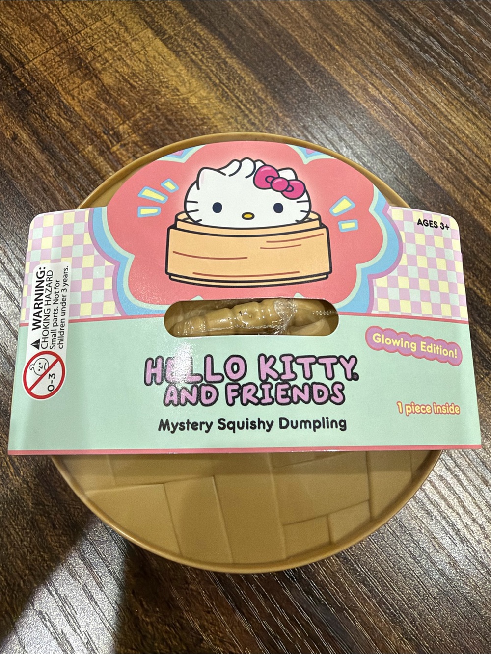 🎀 RARE Hello Kitty & Friends Mystery Squishy Dumpling Glowing Edition Brand New
